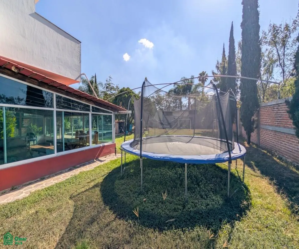 Departamento En Venta,Jardines De La Calera,av. central 21, Tlajomulco de Zuniga, Jalisco 45678, 4 Habitaciones,3 Baños,av. central,2,MX261067429
