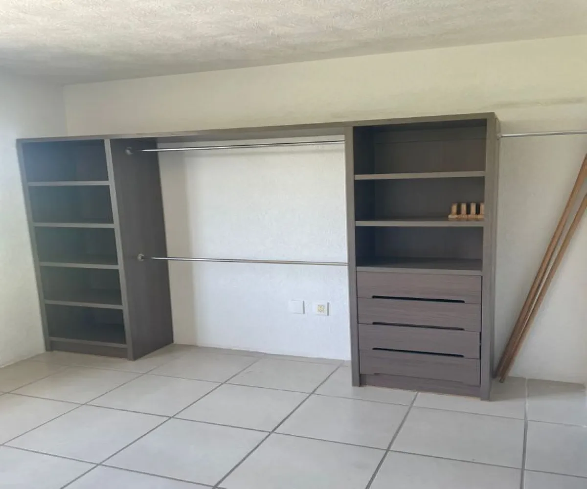 Casa En Venta,Fraccionamiento vista sur,Avenida Vista Sur 380, Tlajomulco de Zúñiga, Jalisco 45640, 3 Habitaciones,2 Baños,Avenida Vista Sur,1,p04x1zV