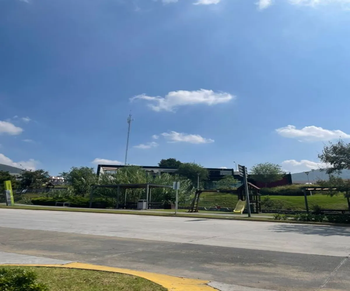 Casa En Venta,Fraccionamiento vista sur,Avenida Vista Sur 380, Tlajomulco de Zúñiga, Jalisco 45640, 3 Habitaciones,2 Baños,Avenida Vista Sur,1,p04x1zV