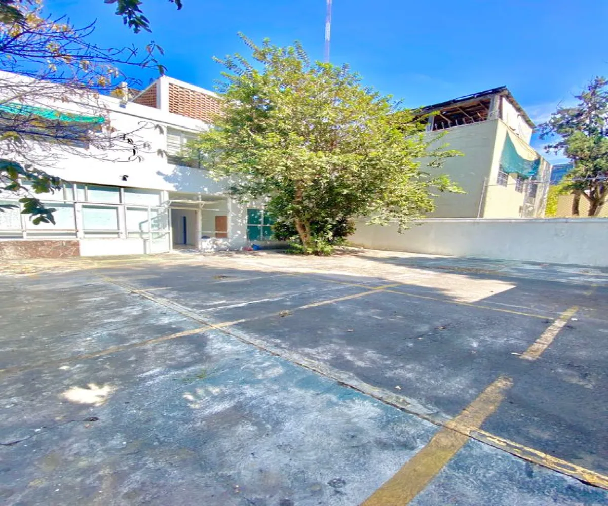 Casa En Venta,Ladron De Guevara,Avenida Miguel Hidalgo y Costilla 1975, Guadalajara, Jalisco 44600, 10 Habitaciones,4 Baños,Avenida Miguel Hidalgo y Costilla,3,pVmsCJK