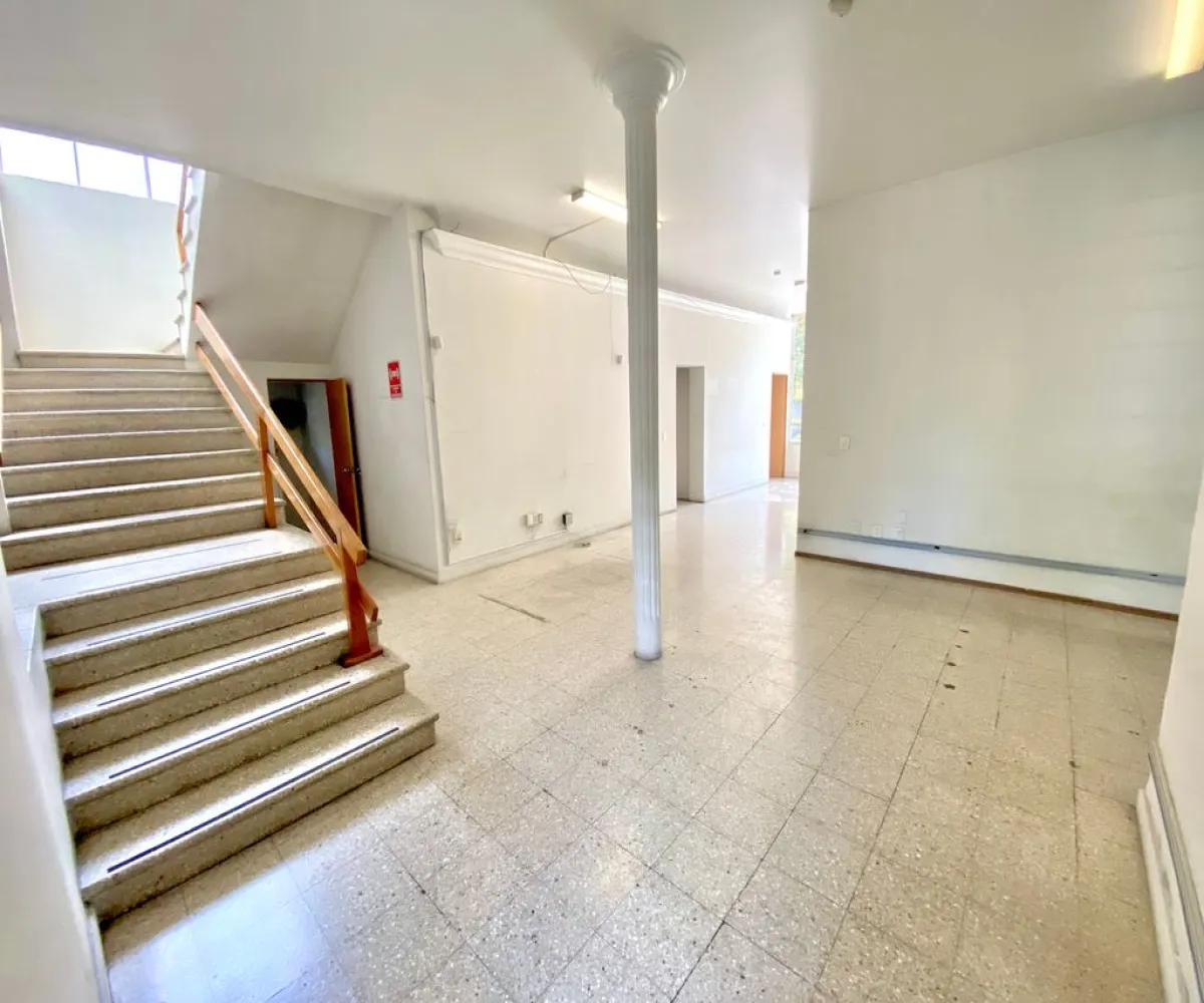 Casa En Venta,Ladron De Guevara,Avenida Miguel Hidalgo y Costilla 1975, Guadalajara, Jalisco 44600, 10 Habitaciones,4 Baños,Avenida Miguel Hidalgo y Costilla,3,pVmsCJK
