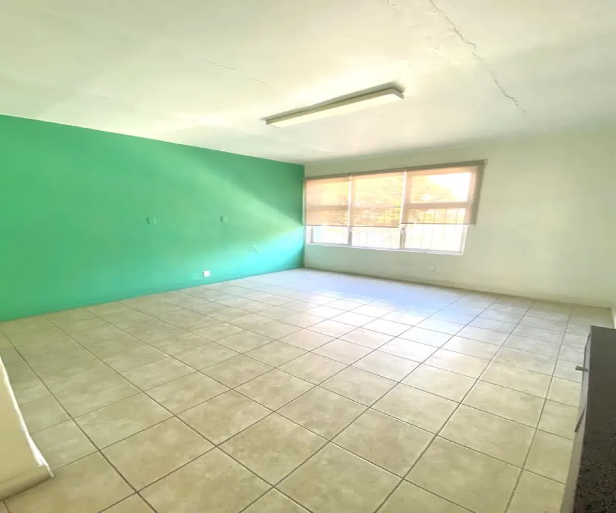 Casa En Venta,Ladron De Guevara,Avenida Miguel Hidalgo y Costilla 1975, Guadalajara, Jalisco 44600, 10 Habitaciones,4 Baños,Avenida Miguel Hidalgo y Costilla,3,pVmsCJK