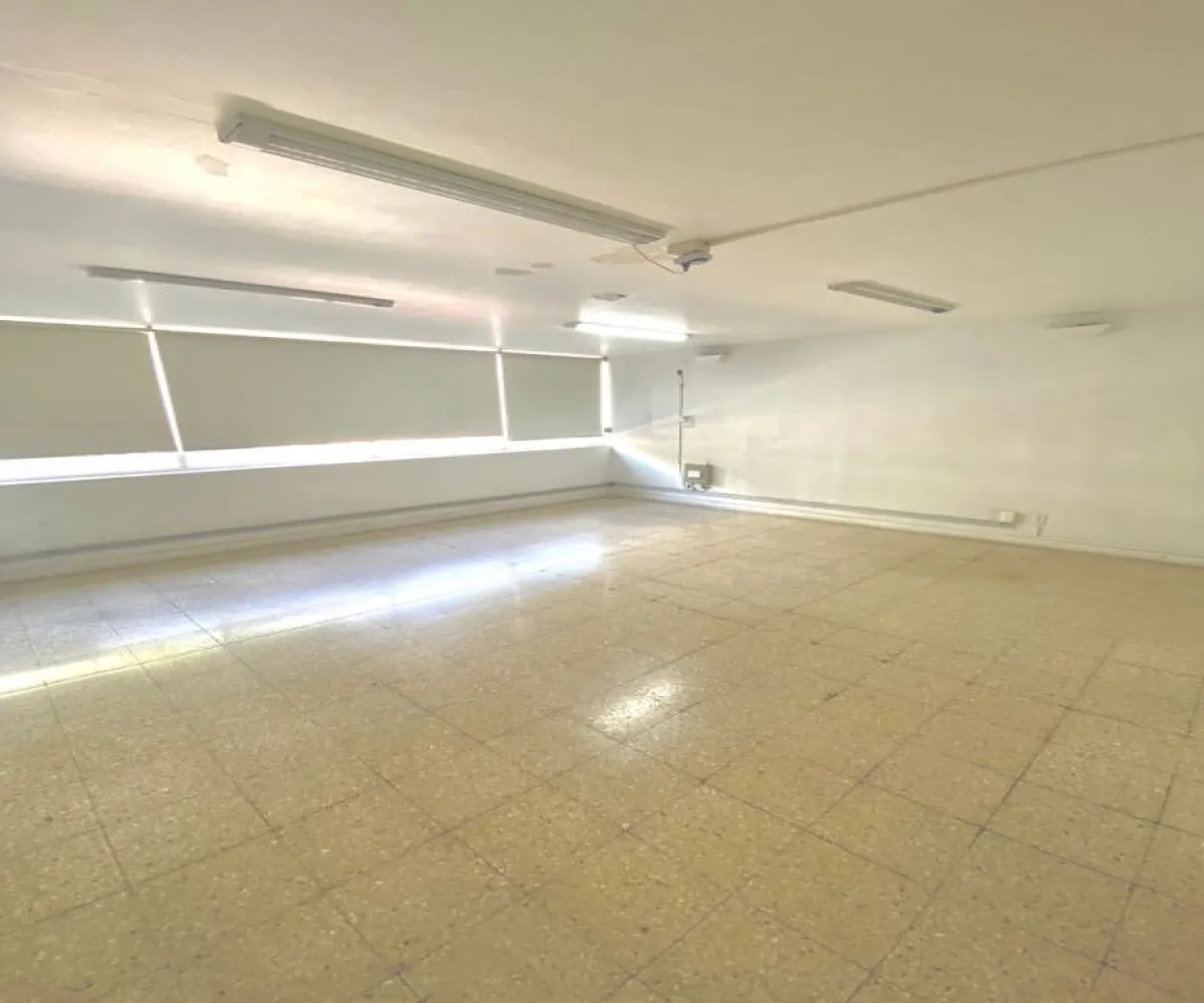 Casa En Venta,Ladron De Guevara,Avenida Miguel Hidalgo y Costilla 1975, Guadalajara, Jalisco 44600, 10 Habitaciones,4 Baños,Avenida Miguel Hidalgo y Costilla,3,pVmsCJK