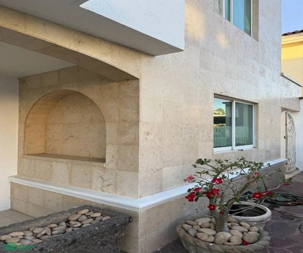 Casa En Venta,Jardín Real,Blvd. Jardin Real Oriente 820 Jardin de los Reyes 24, Zapopan, Jalisco 45136, 4 Habitaciones,3 Baños,Blvd. Jardin Real Oriente 820,2,MX261067798