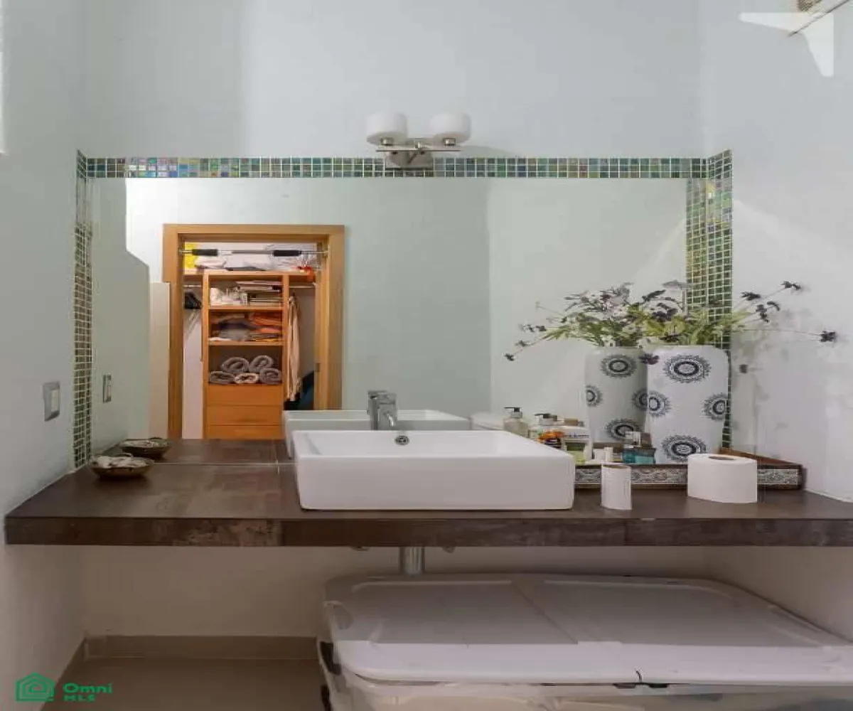 Casa En Venta,Chapala Centro,Paseo Piedra Grande 322 punta montaña, Jocotepec, 322, Chapala, Jalisco 45900, 3 Habitaciones,3 Baños,Paseo Piedra Grande 322 punta montaña, Jocotepec,2,MX261067803