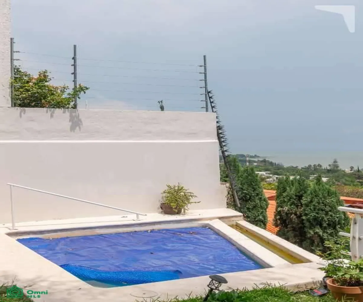 Casa En Venta,Chapala Centro,Paseo Piedra Grande 322 punta montaña, Jocotepec, 322, Chapala, Jalisco 45900, 3 Habitaciones,3 Baños,Paseo Piedra Grande 322 punta montaña, Jocotepec,2,MX261067803