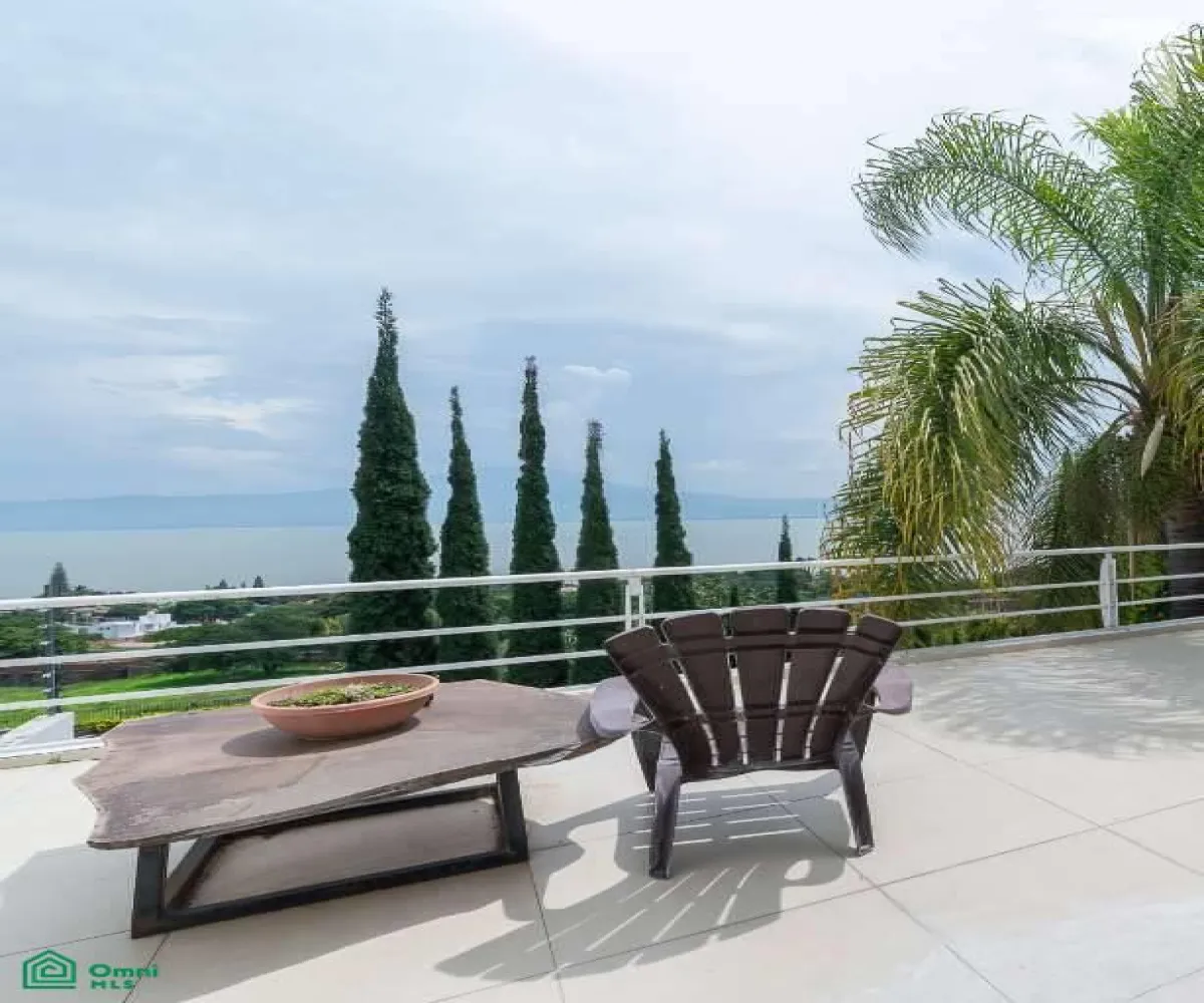 Casa En Venta,Chapala Centro,Paseo Piedra Grande 322 punta montaña, Jocotepec, 322, Chapala, Jalisco 45900, 3 Habitaciones,3 Baños,Paseo Piedra Grande 322 punta montaña, Jocotepec,2,MX261067803