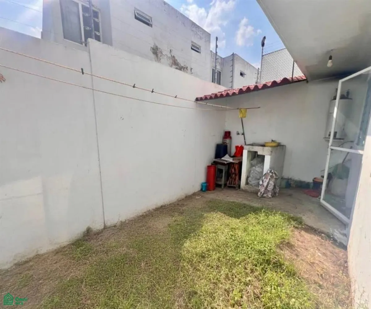 Casa En Venta,Campo Real,Av. Campo Real 607-15, Zapopan, Jalisco 45134, 3 Habitaciones,2 Baños,Av. Campo Real,2,MX261068070