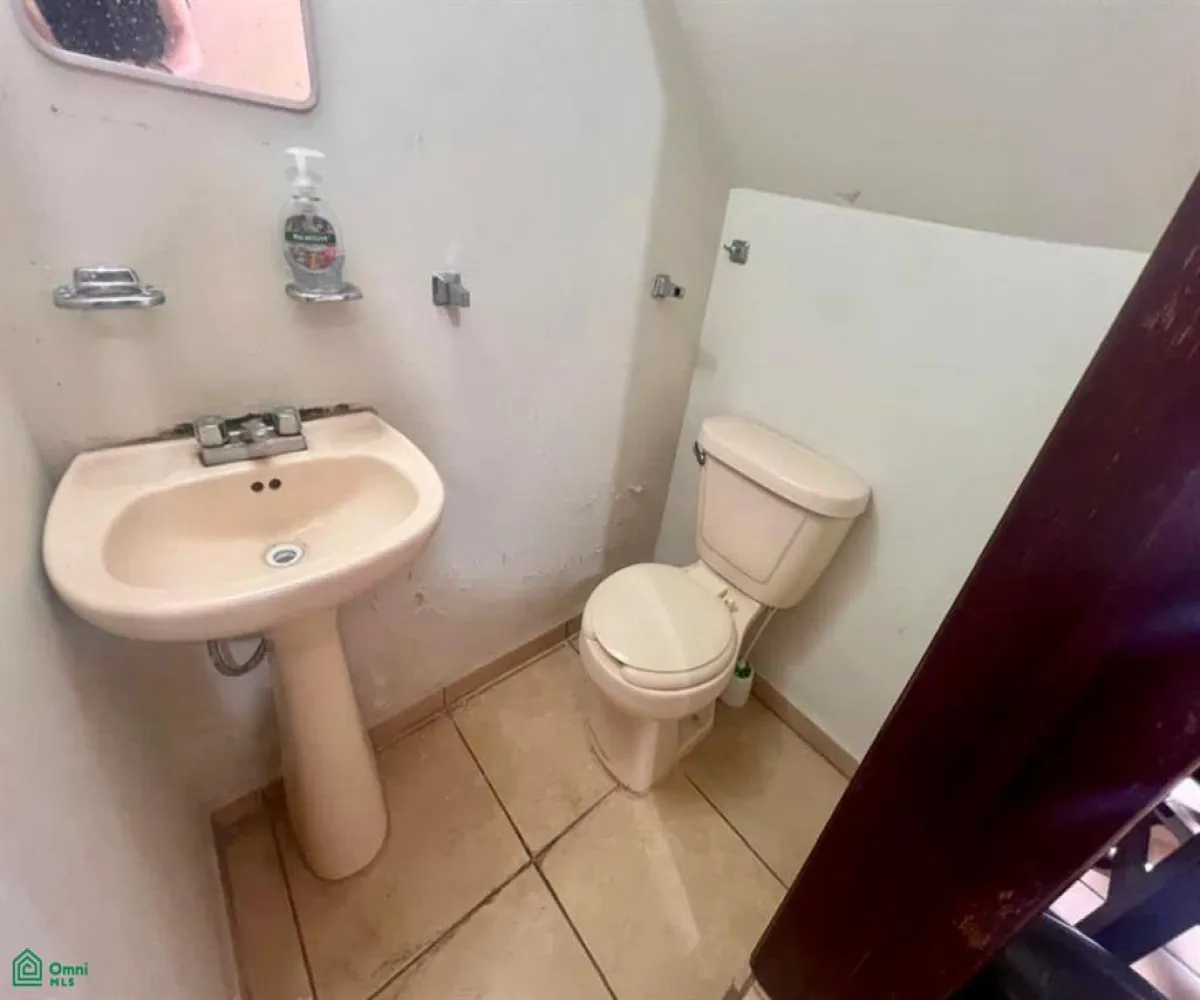 Casa En Venta,Campo Real,Av. Campo Real 607-15, Zapopan, Jalisco 45134, 3 Habitaciones,2 Baños,Av. Campo Real,2,MX261068070