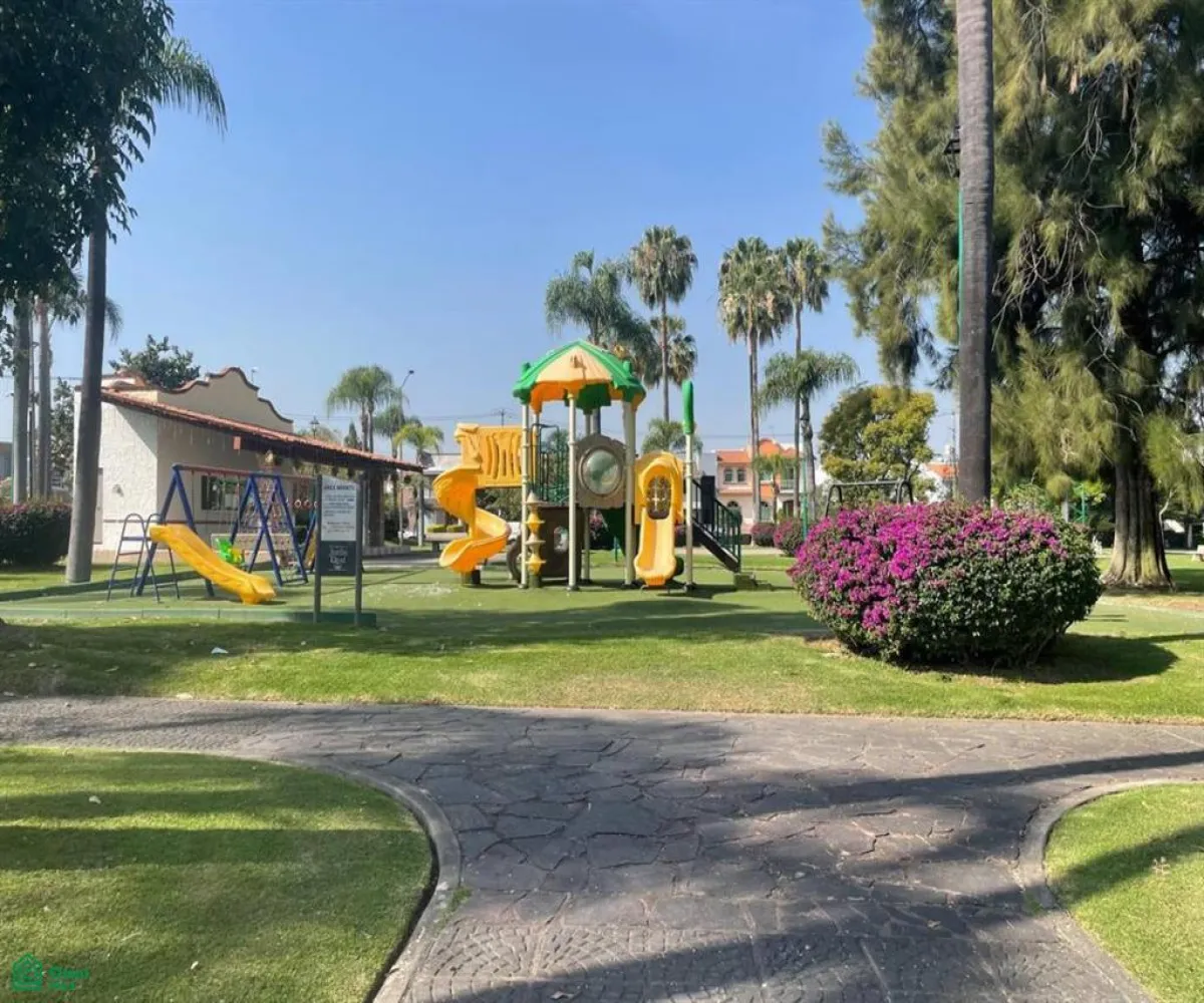 Casa En Renta,Jardín Real,Avenida Valle de Atemajac 2900, Zapopan, Jalisco 45136, 4 Habitaciones,4 Baños,Avenida Valle de Atemajac,MX261068126