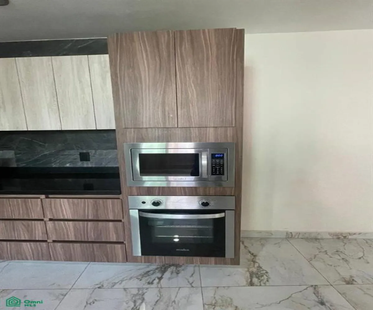 Casa En Renta,Jardín Real,Avenida Valle de Atemajac 2900, Zapopan, Jalisco 45136, 4 Habitaciones,4 Baños,Avenida Valle de Atemajac,MX261068126