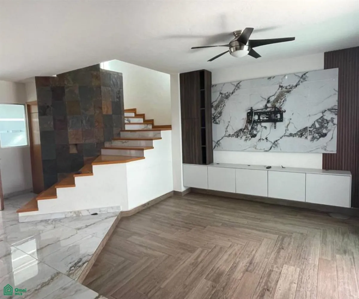 Casa En Renta,Jardín Real,Avenida Valle de Atemajac 2900, Zapopan, Jalisco 45136, 4 Habitaciones,4 Baños,Avenida Valle de Atemajac,MX261068126