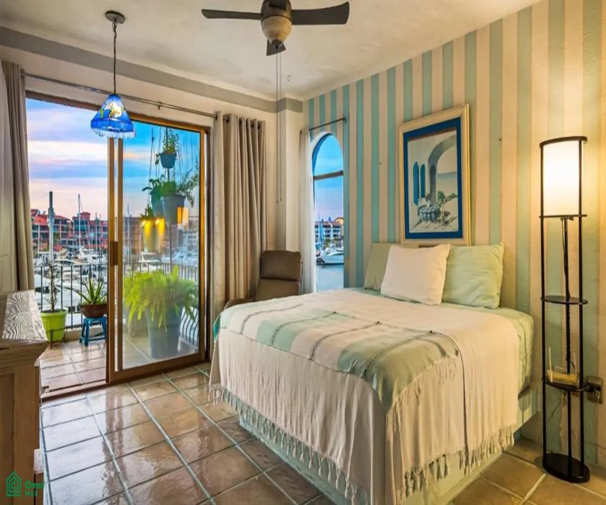 Casa En Venta,Marina Vallarta,Av Paseo de la Marina 161-sur 214, Puerto Vallarta, Jalisco 48354, 2 Habitaciones,2 Baños,Av Paseo de la Marina 161-sur,3,MX251068280