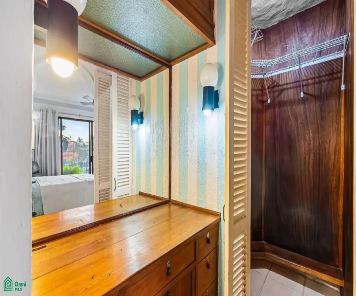 Casa En Venta,Marina Vallarta,Av Paseo de la Marina 161-sur 214, Puerto Vallarta, Jalisco 48354, 2 Habitaciones,2 Baños,Av Paseo de la Marina 161-sur,3,MX251068280