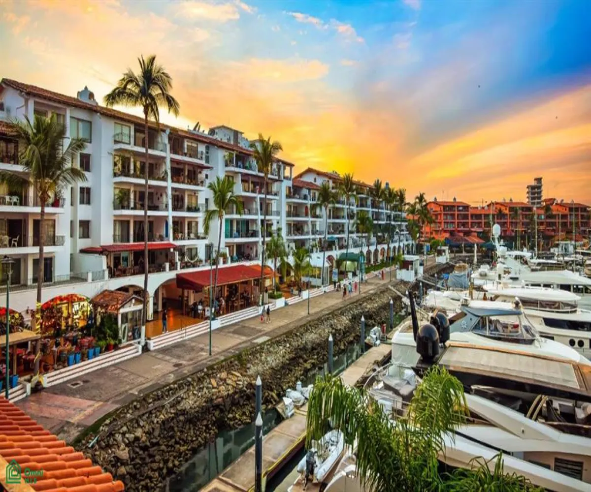 Casa En Venta,Marina Vallarta,Av Paseo de la Marina 161-sur 214, Puerto Vallarta, Jalisco 48354, 2 Habitaciones,2 Baños,Av Paseo de la Marina 161-sur,3,MX251068280