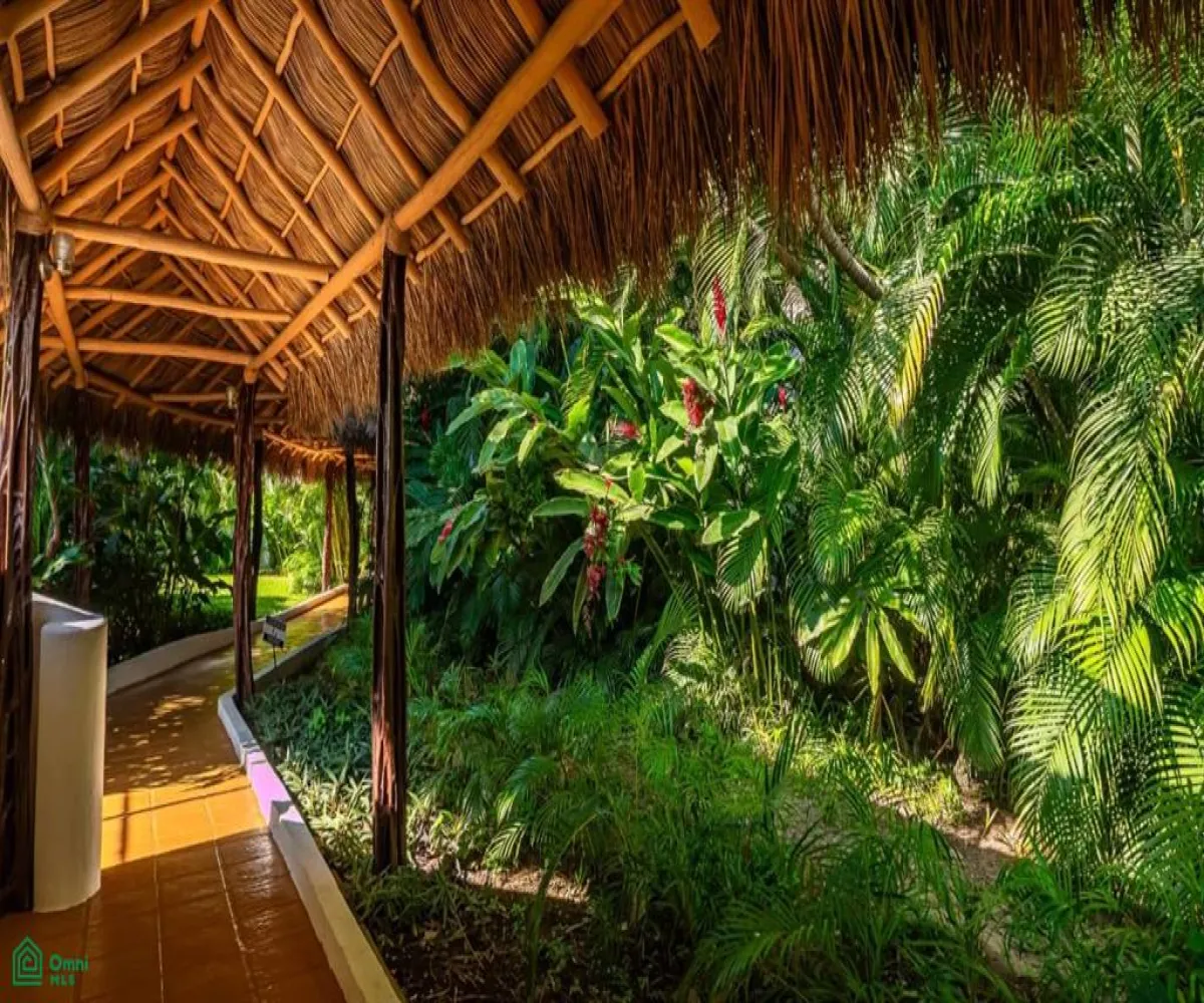 Casa En Venta,Marina Vallarta,Av Paseo de la Marina 161-sur 214, Puerto Vallarta, Jalisco 48354, 2 Habitaciones,2 Baños,Av Paseo de la Marina 161-sur,3,MX251068280