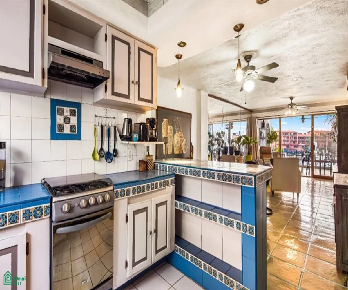 Casa En Venta,Marina Vallarta,Av Paseo de la Marina 161-sur 214, Puerto Vallarta, Jalisco 48354, 2 Habitaciones,2 Baños,Av Paseo de la Marina 161-sur,3,MX251068280