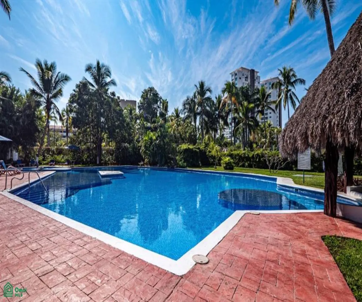 Casa En Venta,Marina Vallarta,Av Paseo de la Marina 161-sur 214, Puerto Vallarta, Jalisco 48354, 2 Habitaciones,2 Baños,Av Paseo de la Marina 161-sur,3,MX251068280