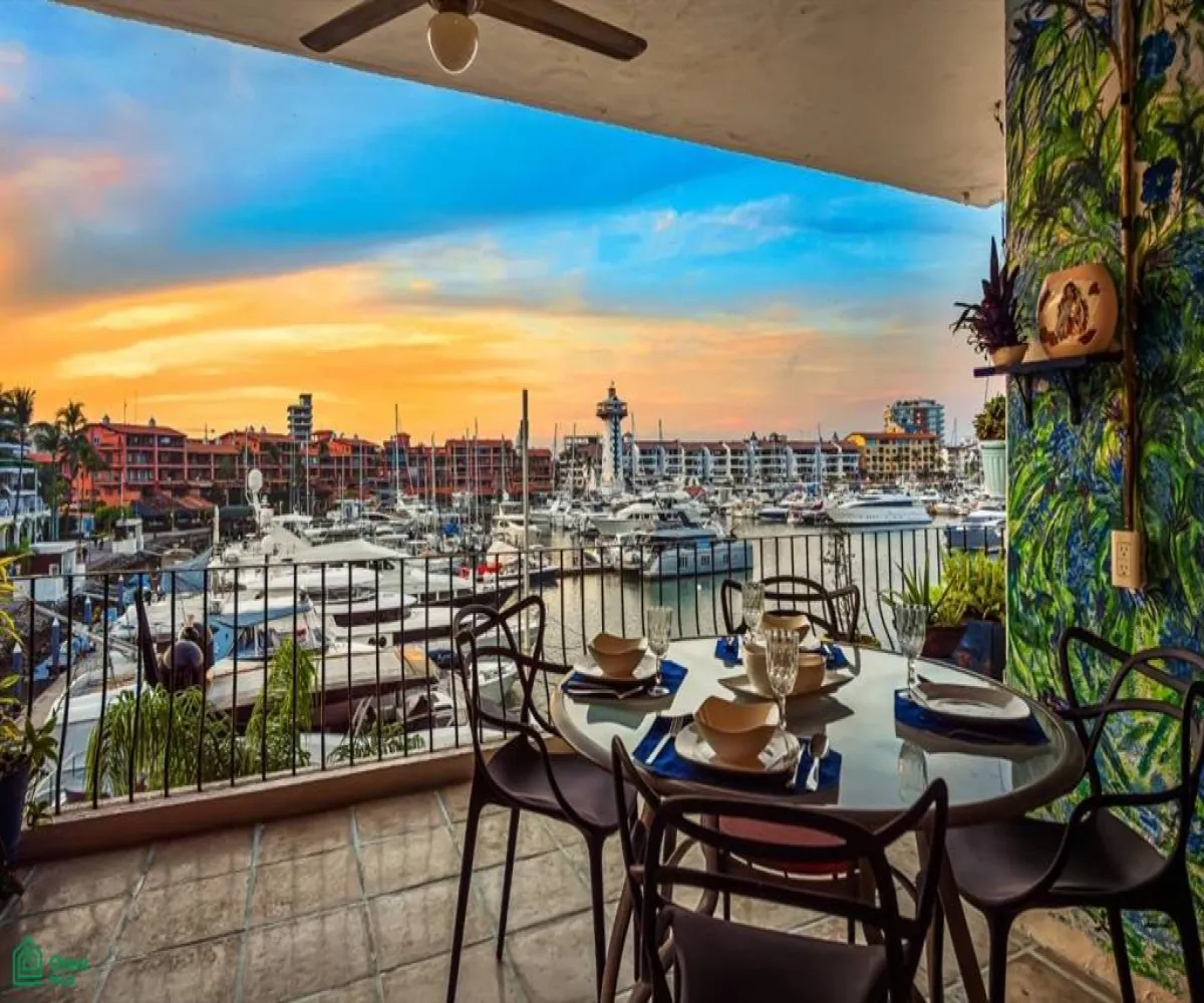 Casa En Venta,Marina Vallarta,Av Paseo de la Marina 161-sur 214, Puerto Vallarta, Jalisco 48354, 2 Habitaciones,2 Baños,Av Paseo de la Marina 161-sur,3,MX251068280