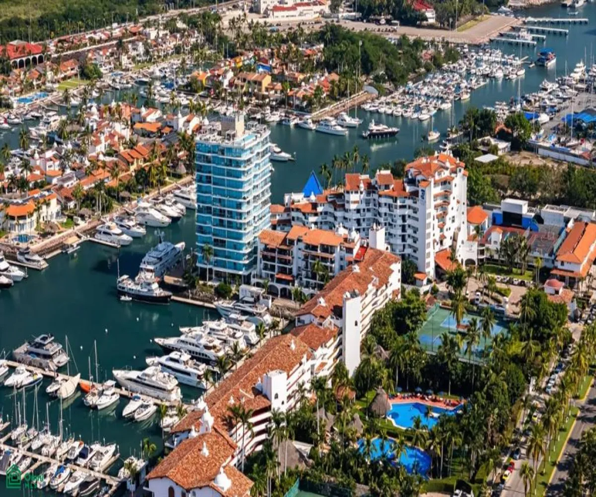 Casa En Venta,Marina Vallarta,Av Paseo de la Marina 161-sur 214, Puerto Vallarta, Jalisco 48354, 2 Habitaciones,2 Baños,Av Paseo de la Marina 161-sur,3,MX251068280