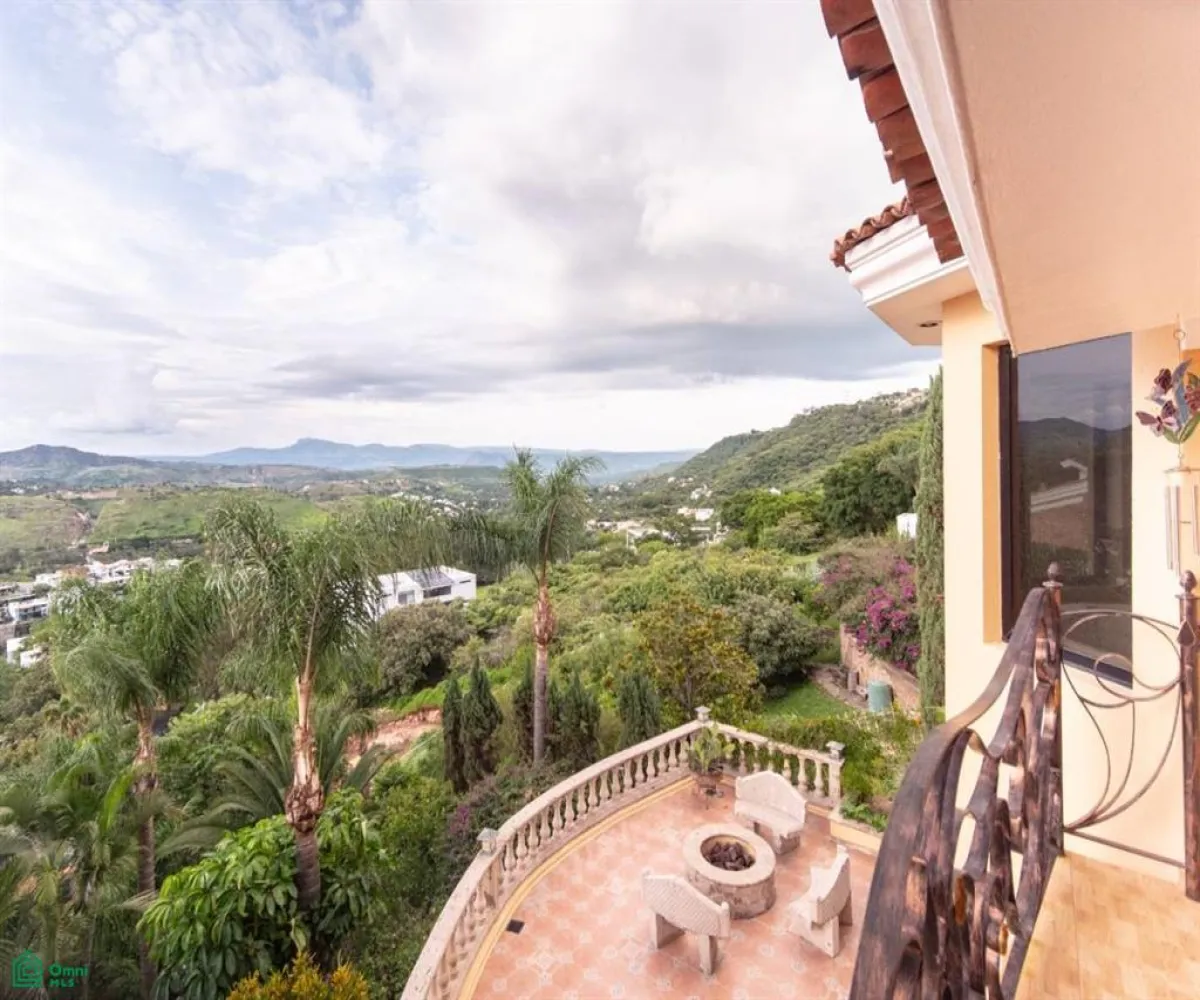 Casa En Venta,Bosques de San Isidro (Las Cañadas),Bosque de la alameda 456, Zapopan, Jalisco 45133, 3 Habitaciones,3 Baños,Bosque de la alameda,3,MX261068263