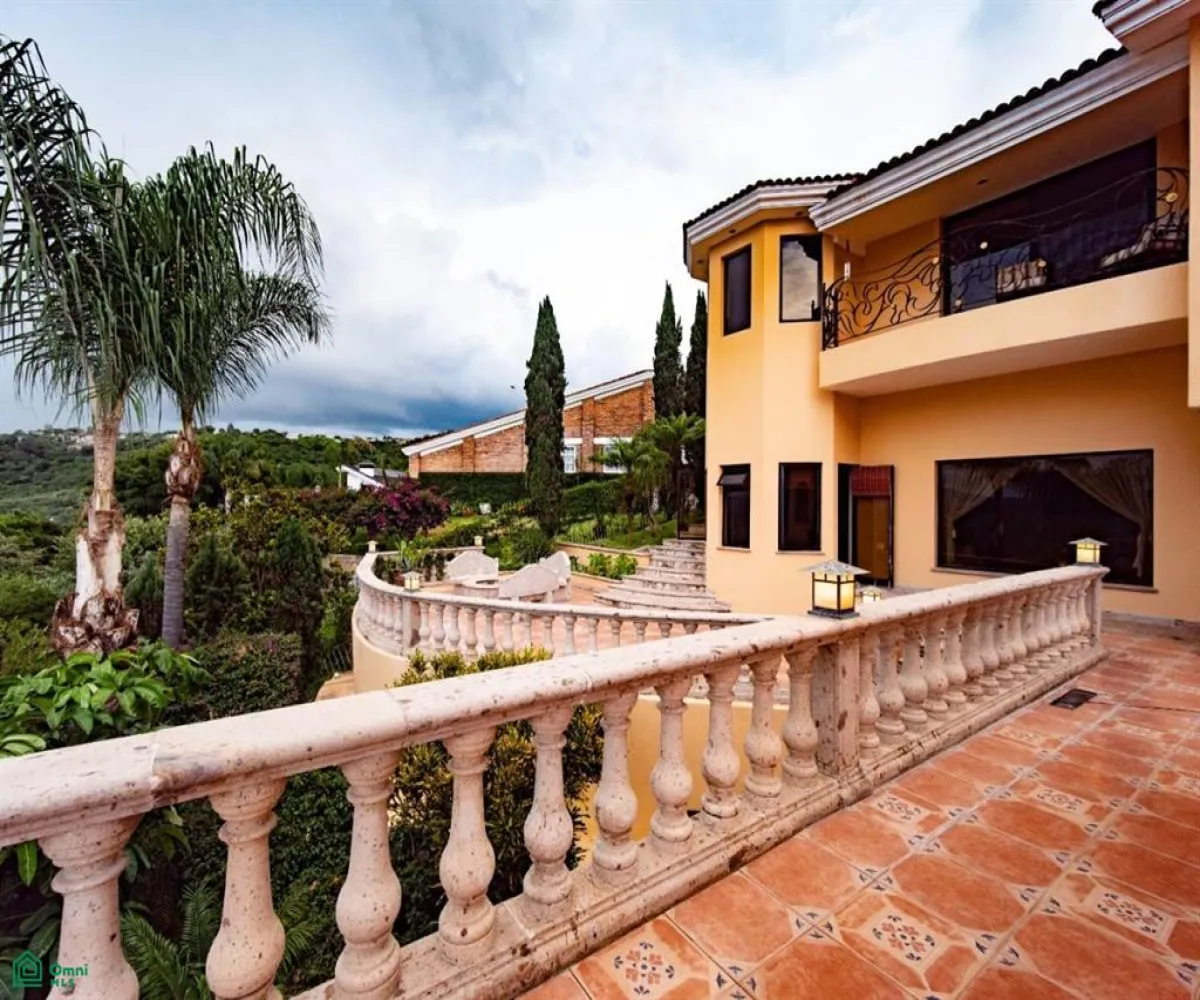 Casa En Venta,Bosques de San Isidro (Las Cañadas),Bosque de la alameda 456, Zapopan, Jalisco 45133, 3 Habitaciones,3 Baños,Bosque de la alameda,3,MX261068263