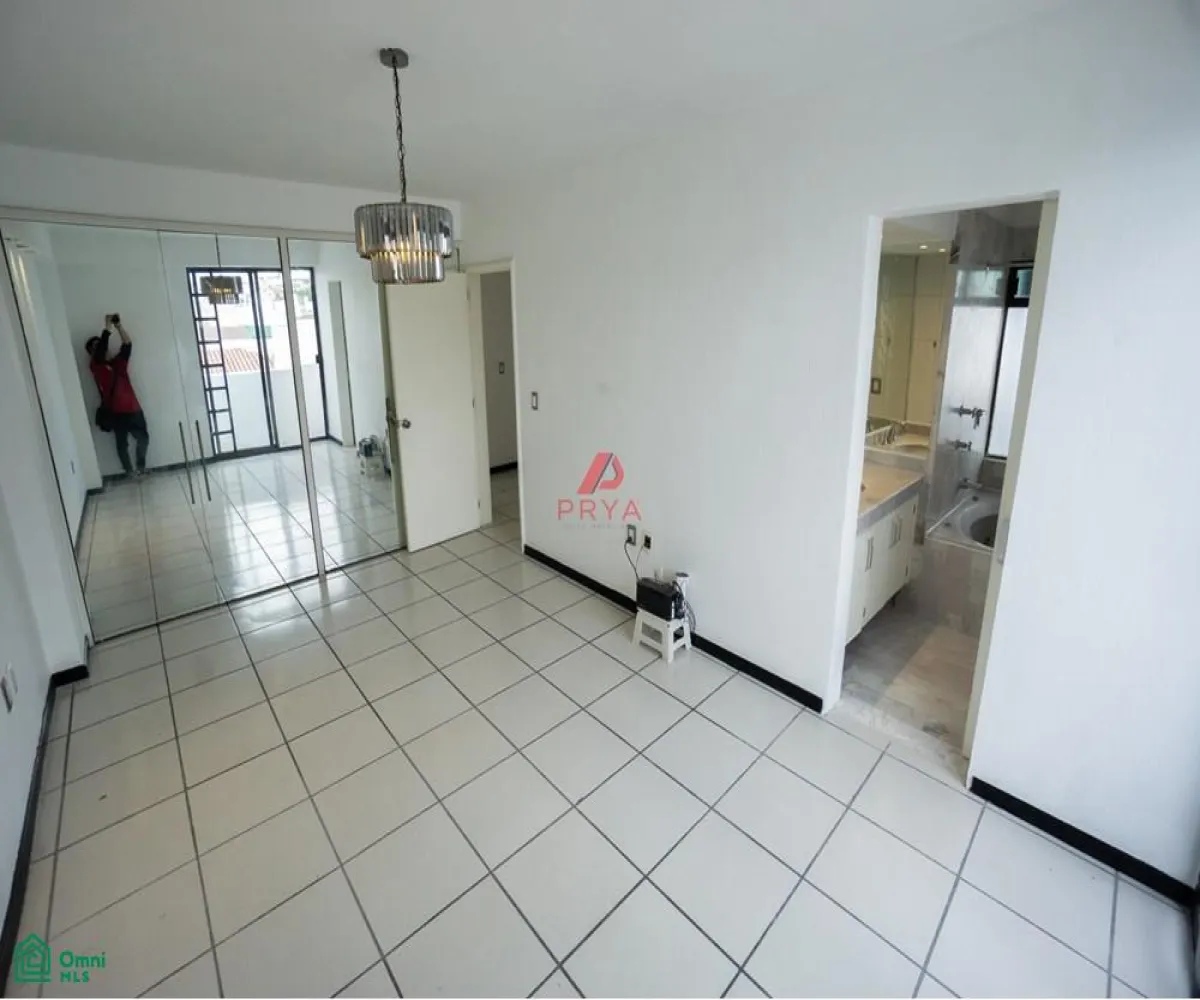 Departamento En Venta,Fraccionamiento Terranova,Av. México 2668, Guadalajara, Jalisco 44689, 3 Habitaciones,2 Baños,Av. México,MX261068386