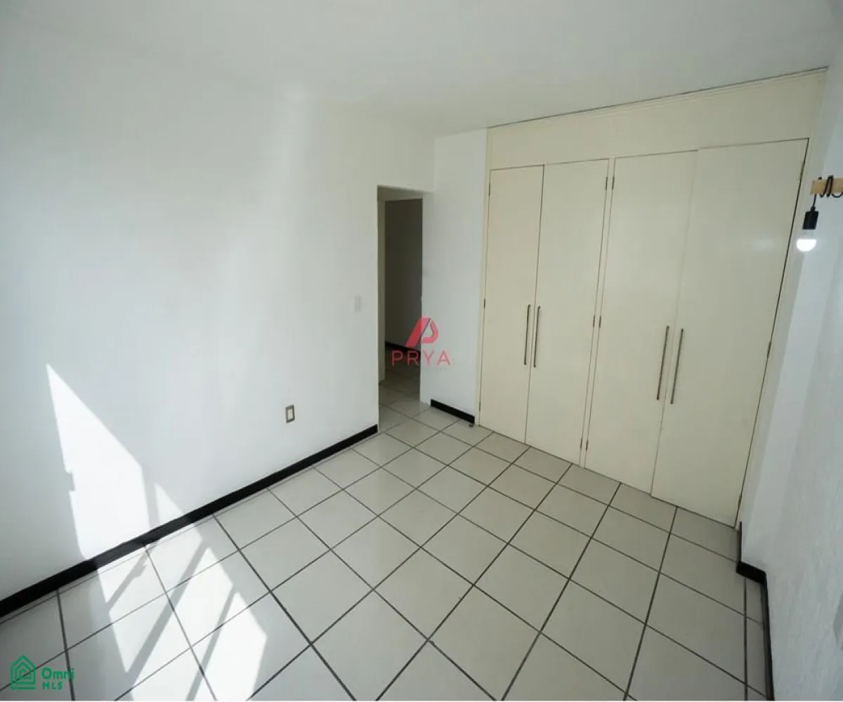 Departamento En Venta,Fraccionamiento Terranova,Av. México 2668, Guadalajara, Jalisco 44689, 3 Habitaciones,2 Baños,Av. México,MX261068386