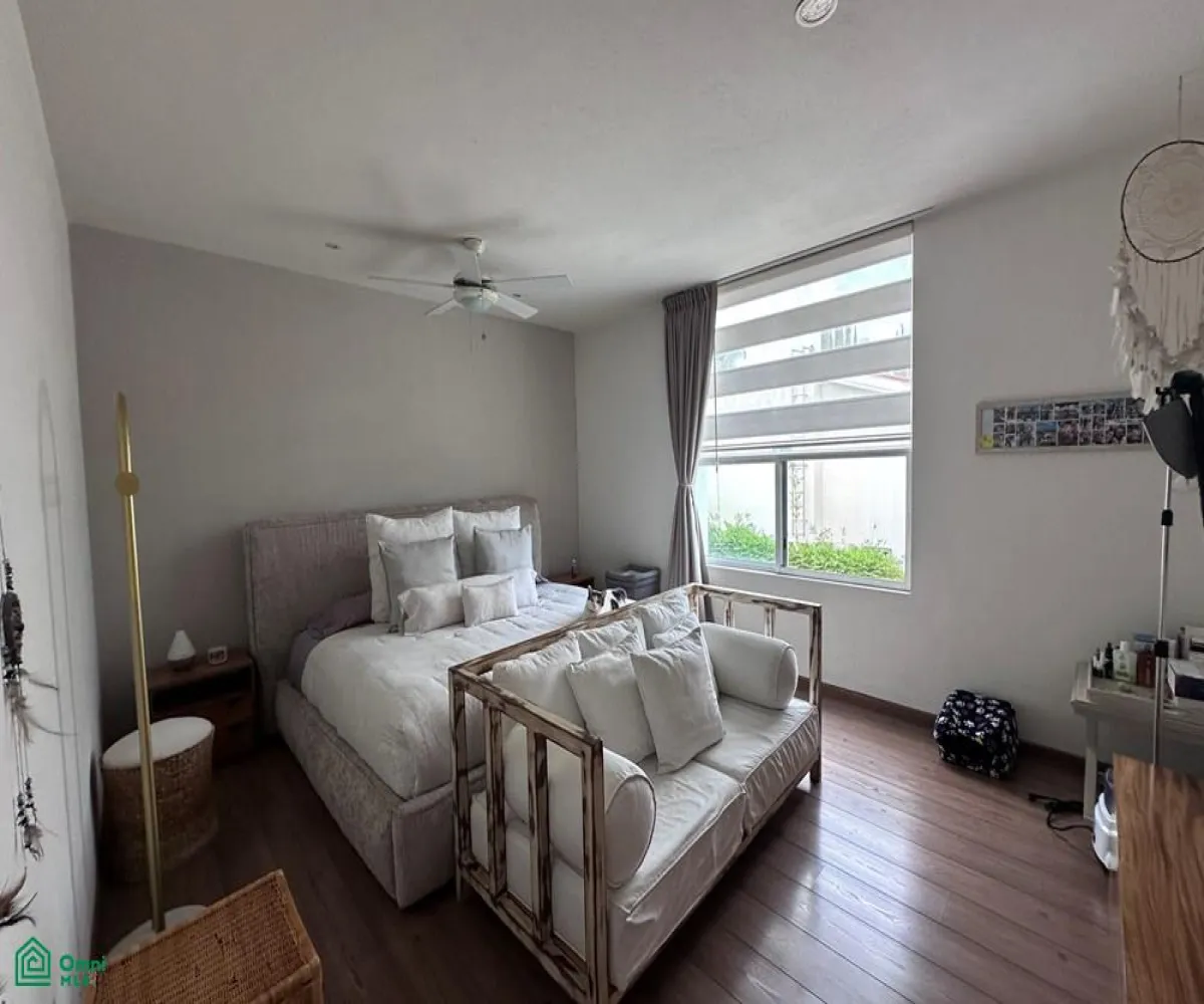 Casa En Venta,Solares Residencial,Paseo la Luna 300, Zapopan, Jalisco 45019, 4 Habitaciones,4 Baños,Paseo la Luna,2,MX261068387