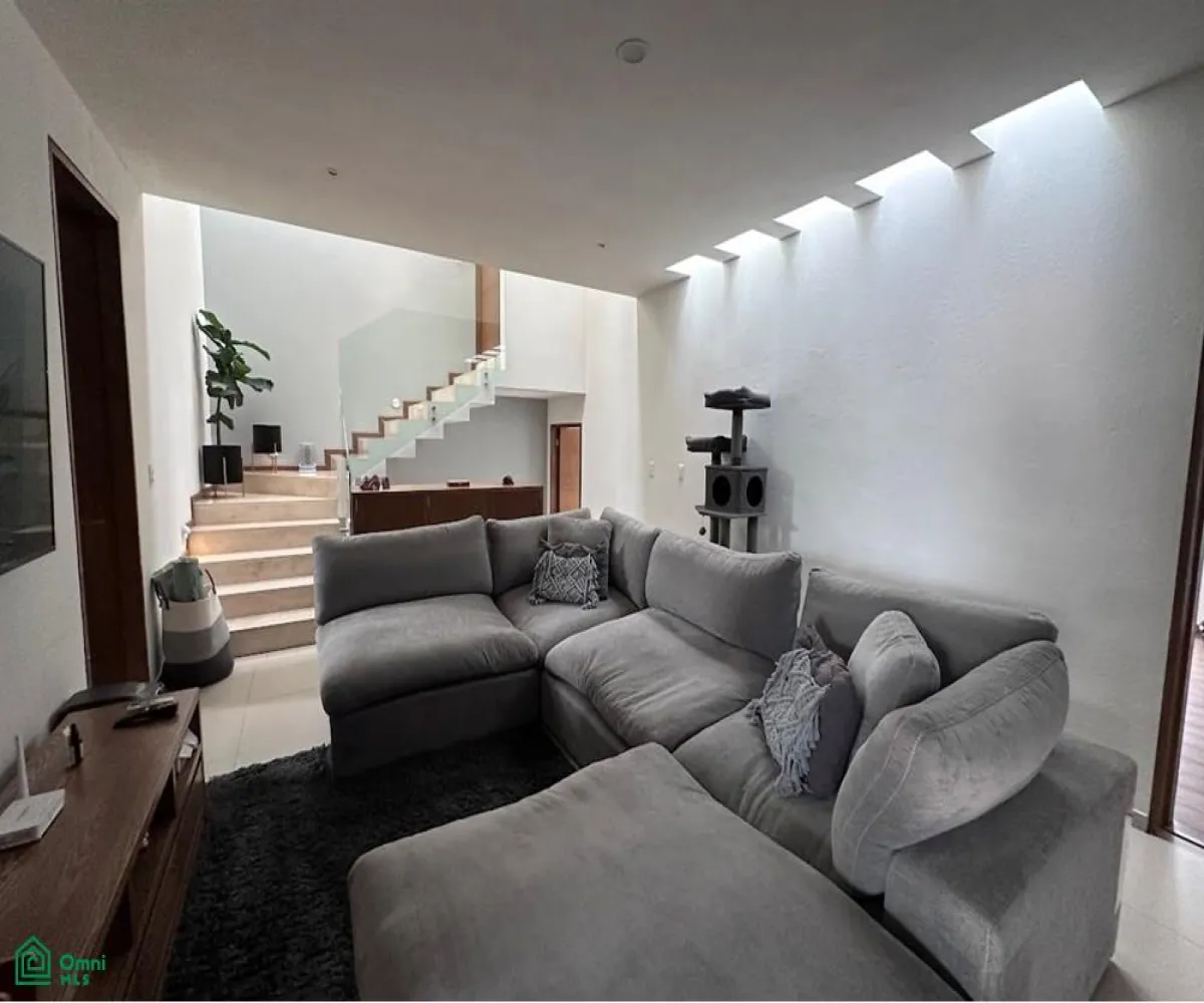 Casa En Venta,Solares Residencial,Paseo la Luna 300, Zapopan, Jalisco 45019, 4 Habitaciones,4 Baños,Paseo la Luna,2,MX261068387