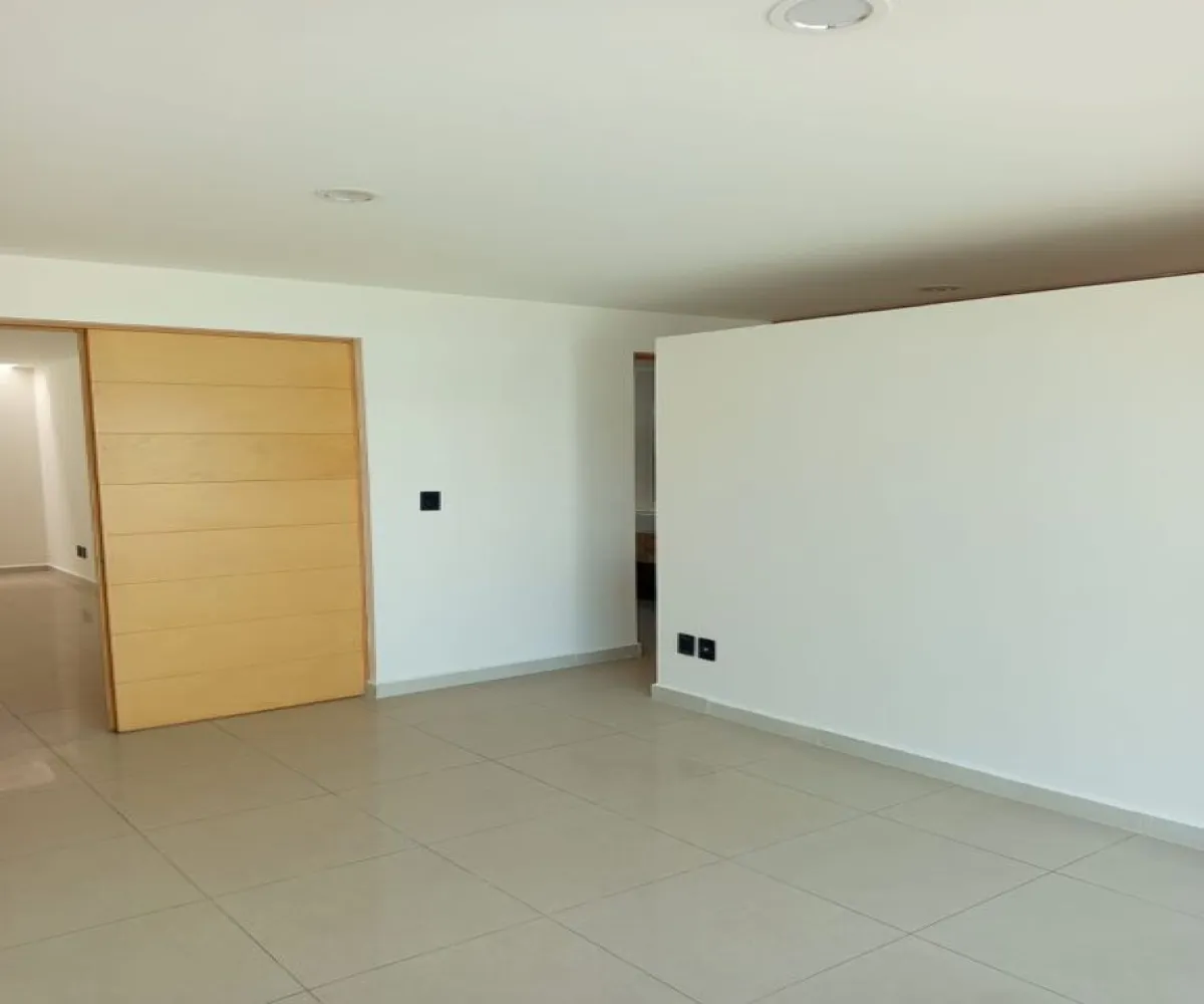 Casa En Renta,Jocotán,Avenida Inglaterra 6835 56, Zapopan, Jalisco 45017, 3 Habitaciones,2 Baños,Avenida Inglaterra,2,pBESyWb