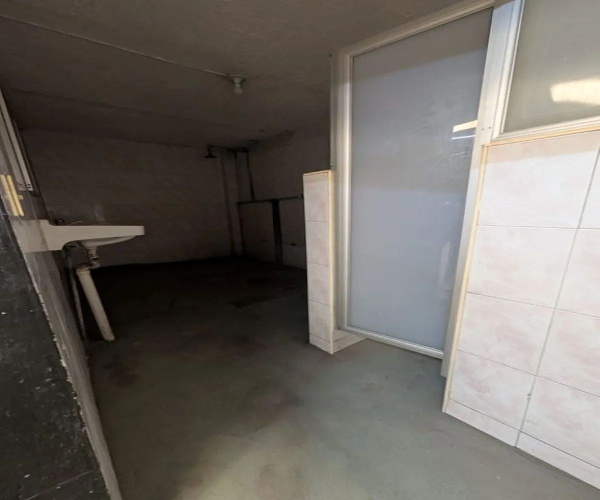 Bodega En Renta,Antigua Penal de Oblatos,Francisco Javier Mina 1426, Guadalajara, Jalisco 44730,2 Baños,Francisco Javier Mina,pU5GofI