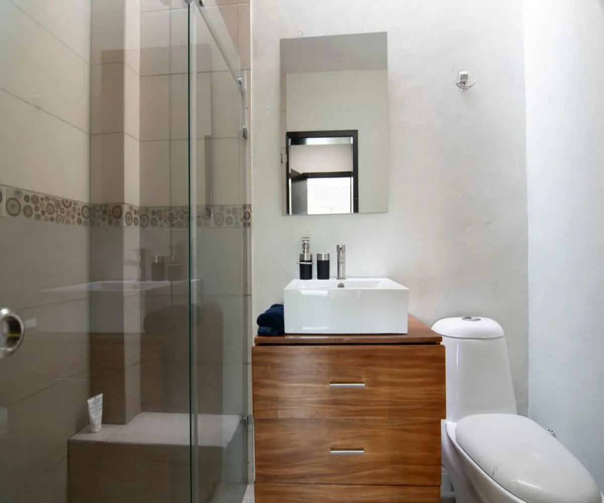 Casa En Venta,Jardines Vallarta,Víctor Hugo 128, Zapopan, Jalisco 45027, 3 Habitaciones,3 Baños,Víctor Hugo,2,pzcFld0