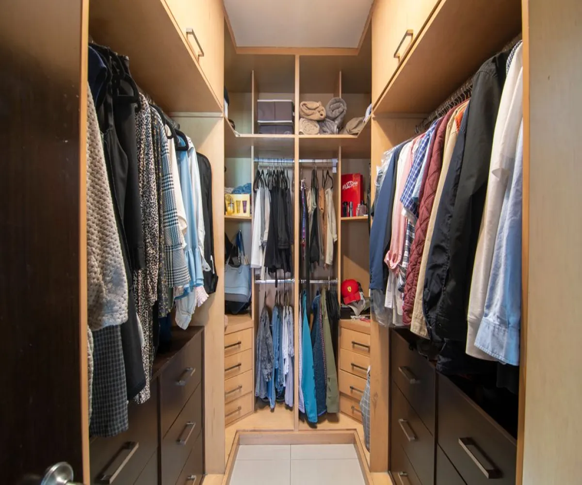 Casa En Venta,Jardines Vallarta,Víctor Hugo 128, Zapopan, Jalisco 45027, 3 Habitaciones,3 Baños,Víctor Hugo,2,pzcFld0