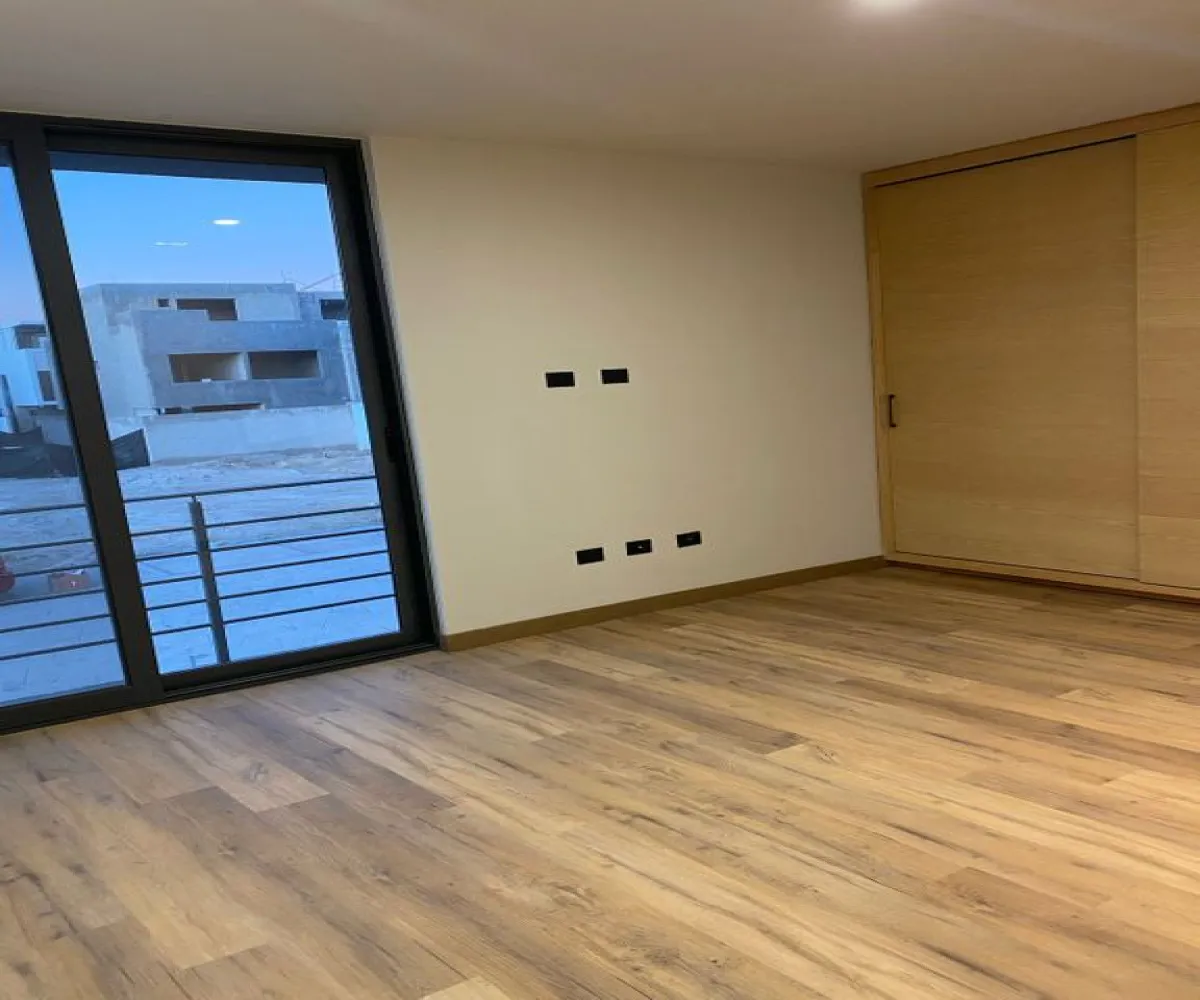 Casa En Venta,Parques Vallarta,Paseo de los Parques 2055 99, Zapopan, Jalisco 45134, 3 Habitaciones,4 Baños,Paseo de los Parques ,1,p9L7mPw