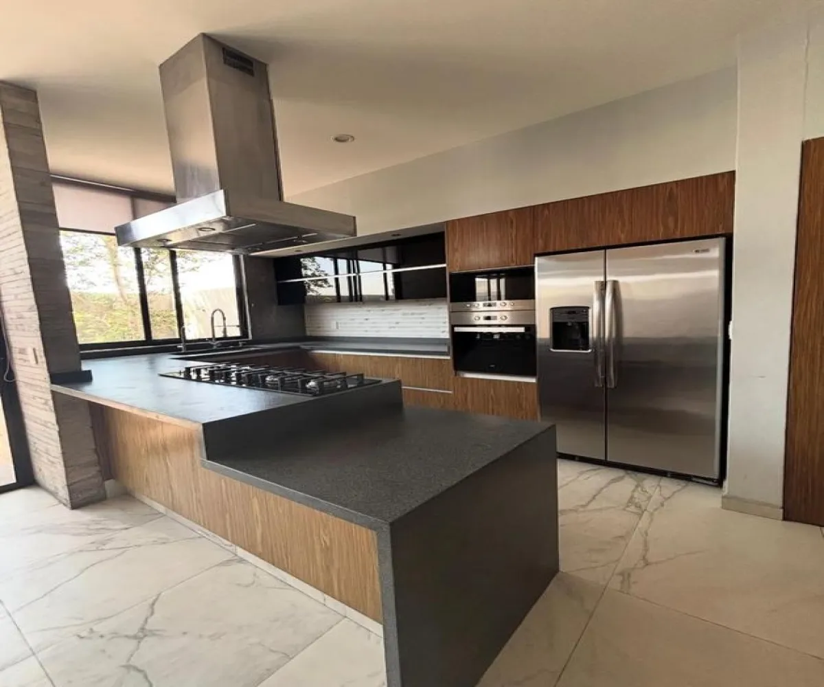 Casa En Venta,Punto Sur,Avenida Punto Sur 6206 34, Tlajomulco de Zúñiga, Jalisco 45645, 4 Habitaciones,3 Baños,Avenida Punto Sur,4,p68hqKL