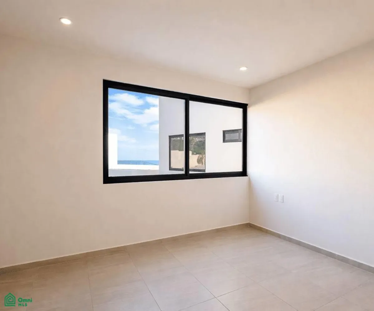 Casa En Venta,Chapala Centro,Paseo del Lago 32, Chapala, Jalisco 45900, 4 Habitaciones,4 Baños,Paseo del Lago,2,MX261069258