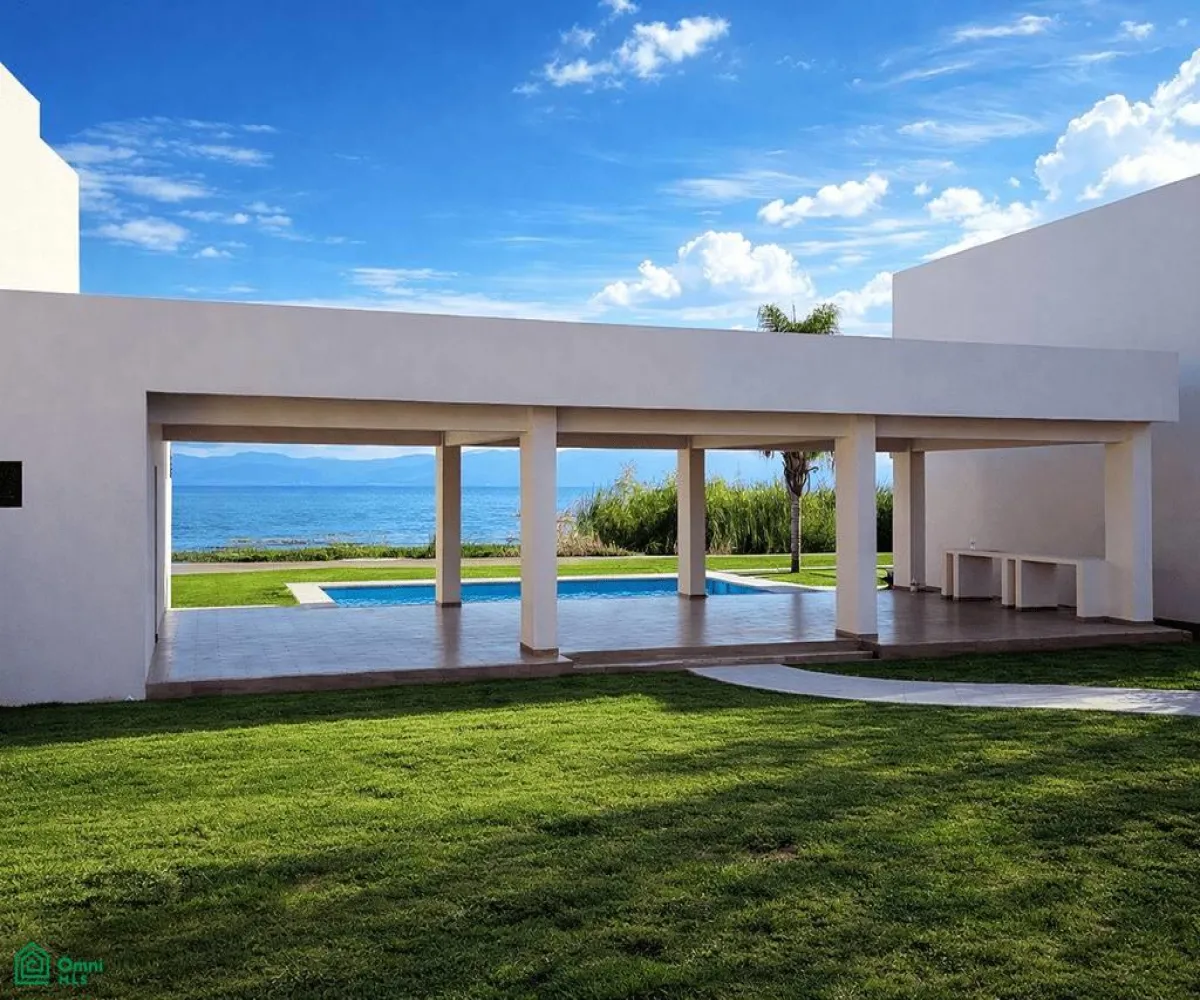 Casa En Venta,Chapala Centro,Paseo del Lago 32, Chapala, Jalisco 45900, 4 Habitaciones,4 Baños,Paseo del Lago,2,MX261069258