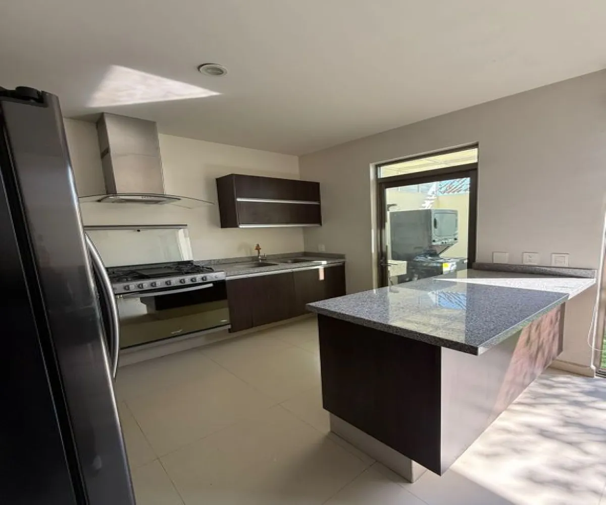 Casa En Renta,Parque Real,Avenida Valle de Ameca S/N, Zapopan, Jalisco 45136, 3 Habitaciones,2 Baños,Avenida Valle de Ameca,1,po3KWva