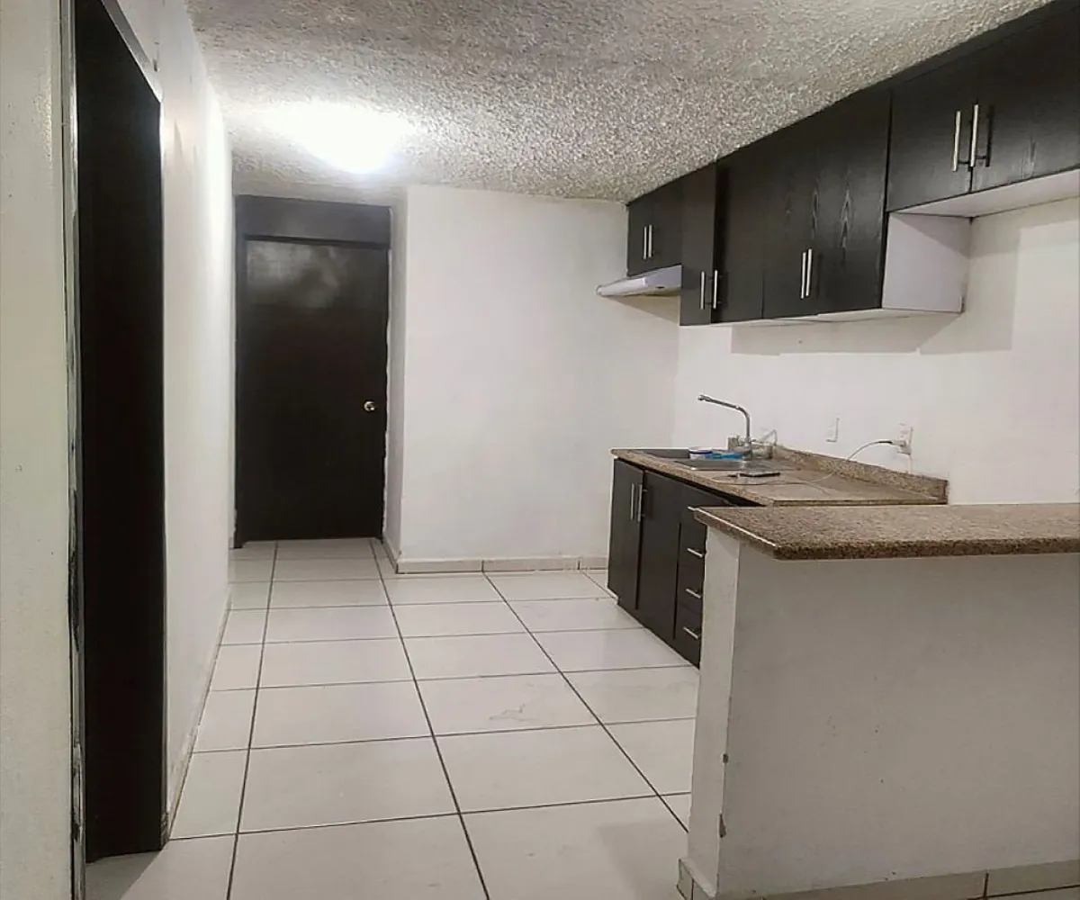 Casa En Venta,Las Bóvedas ,Calle Girasoles 127, Zapopan, Jalisco 45138, 6 Habitaciones,2 Baños,Calle Girasoles,2,pl8SRLT