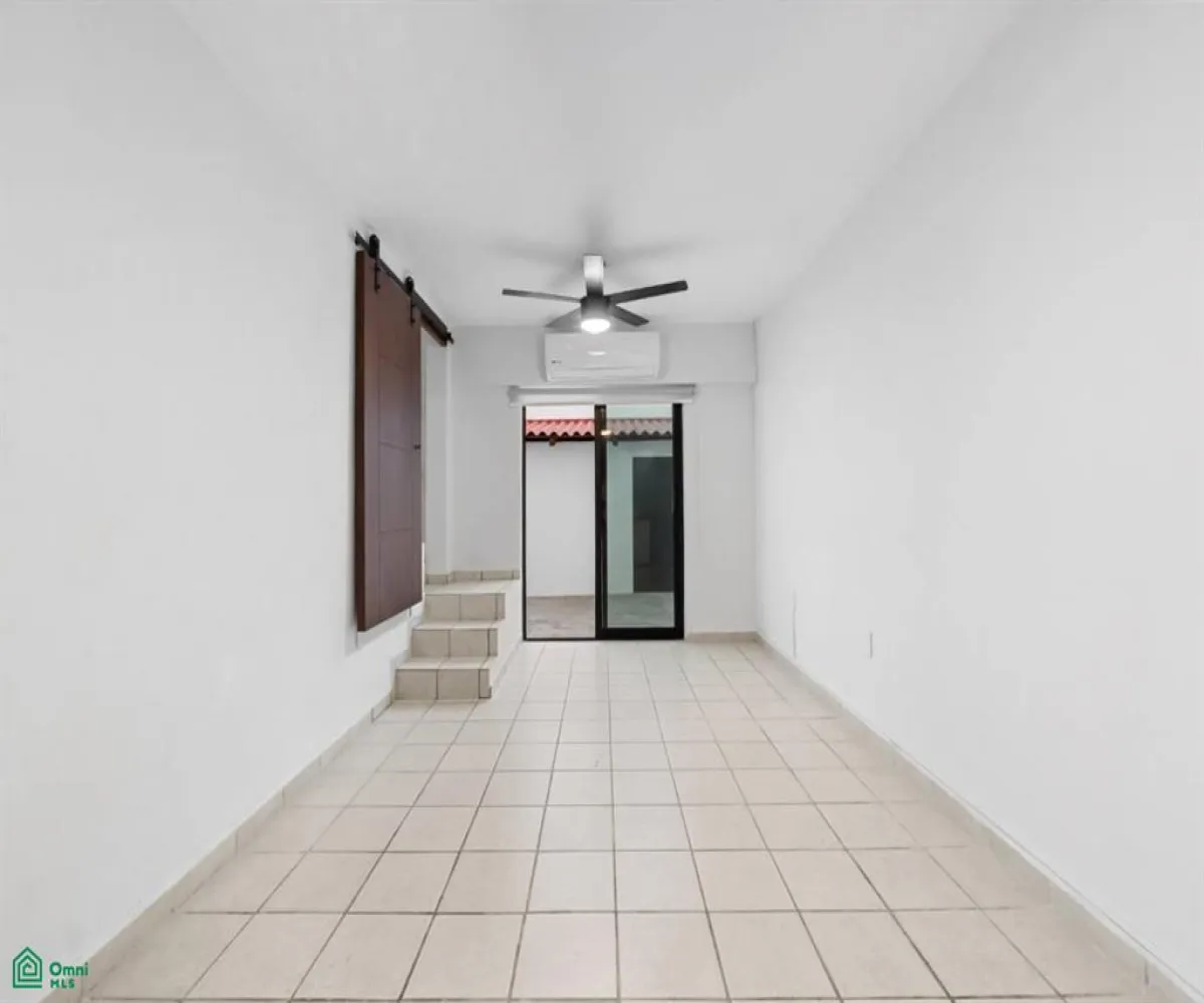 Casa En Venta,Las Aralias,Golondrina 105, Puerto Vallarta, Jalisco 48328, 2 Habitaciones,1 Baño,Golondrina,2,MX261070069