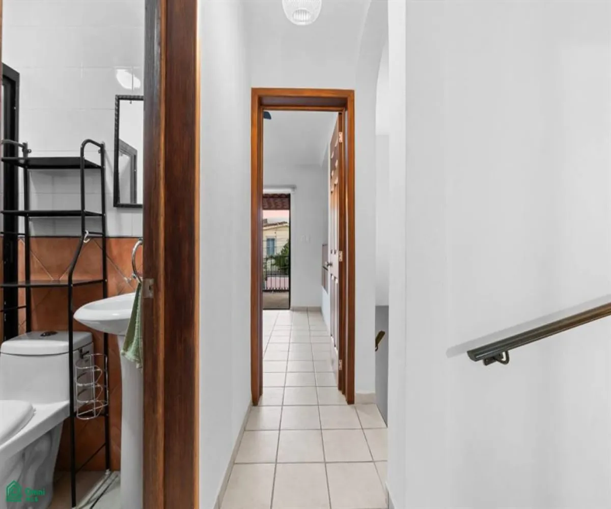 Casa En Venta,Las Aralias,Golondrina 105, Puerto Vallarta, Jalisco 48328, 2 Habitaciones,1 Baño,Golondrina,2,MX261070069