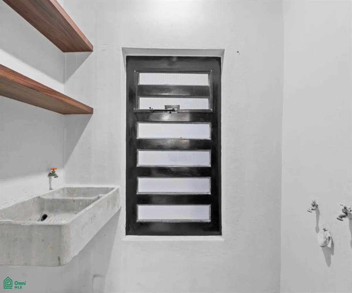 Casa En Venta,Las Aralias,Golondrina 103, Puerto Vallarta, Jalisco 48328, 2 Habitaciones,1 Baño,Golondrina,2,MX261070071