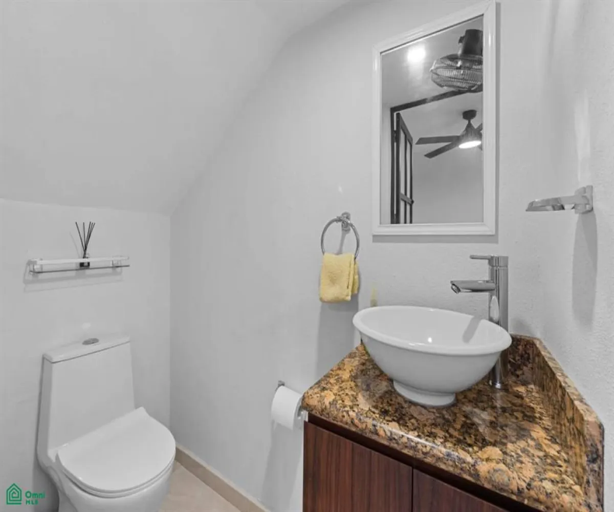 Casa En Venta,Las Aralias,Golondrina 103, Puerto Vallarta, Jalisco 48328, 2 Habitaciones,1 Baño,Golondrina,2,MX261070071