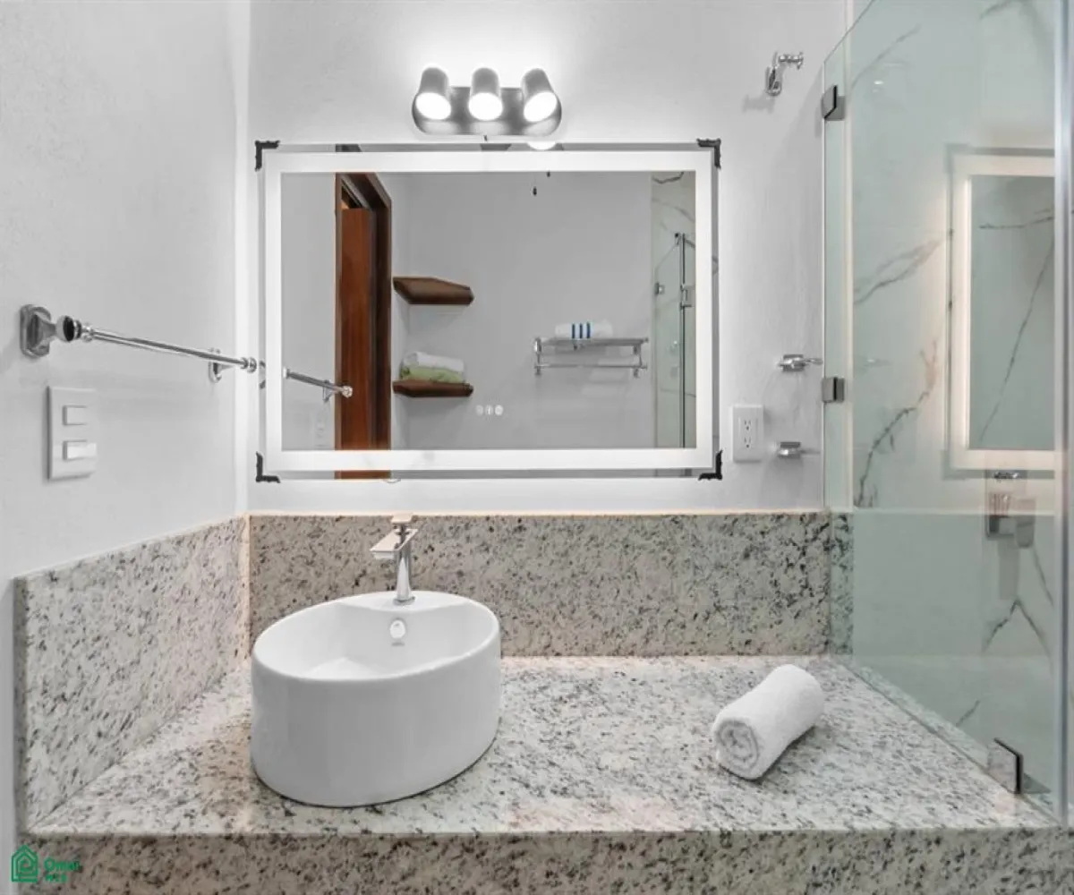 Casa En Venta,Las Aralias,Golondrina 103, Puerto Vallarta, Jalisco 48328, 2 Habitaciones,1 Baño,Golondrina,2,MX261070071