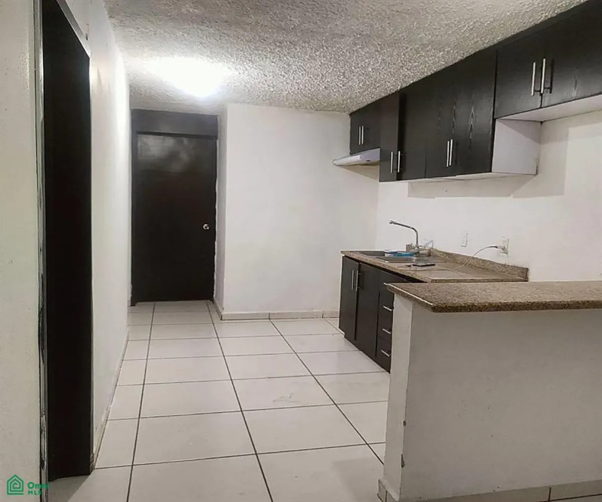 Casa En Venta,Las Bóvedas,Girasoles 127, Zapopan, Jalisco 45130, 6 Habitaciones,2 Baños,Girasoles,2,MX261070368