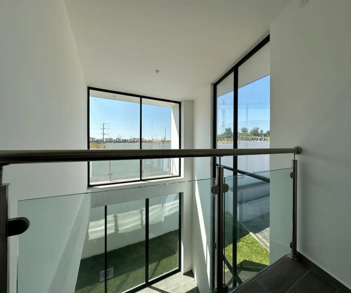 Casa En Renta,El Alcázar (Casa Fuerte),Av. Casa Fuerte 83 24, Tlajomulco de Zúñiga, Jalisco 45645, 3 Habitaciones,2 Baños,Av. Casa Fuerte,2,pPNTh4J