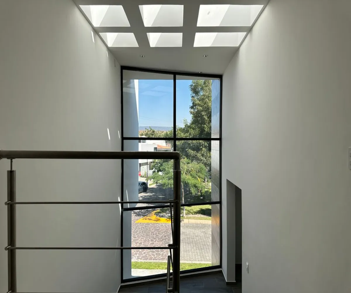 Casa En Renta,El Alcázar (Casa Fuerte),Av. Casa Fuerte 83 24, Tlajomulco de Zúñiga, Jalisco 45645, 3 Habitaciones,2 Baños,Av. Casa Fuerte,2,pPNTh4J