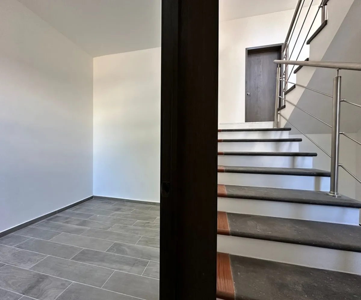 Casa En Renta,El Alcázar (Casa Fuerte),Av. Casa Fuerte 83 24, Tlajomulco de Zúñiga, Jalisco 45645, 3 Habitaciones,2 Baños,Av. Casa Fuerte,2,pPNTh4J