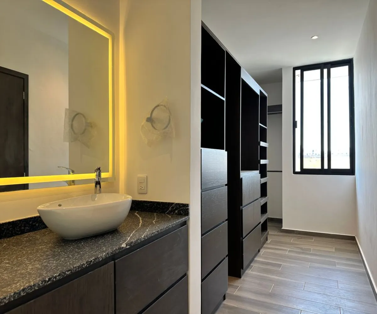 Casa En Renta,El Alcázar (Casa Fuerte),Av. Casa Fuerte 83 24, Tlajomulco de Zúñiga, Jalisco 45645, 3 Habitaciones,2 Baños,Av. Casa Fuerte,2,pPNTh4J